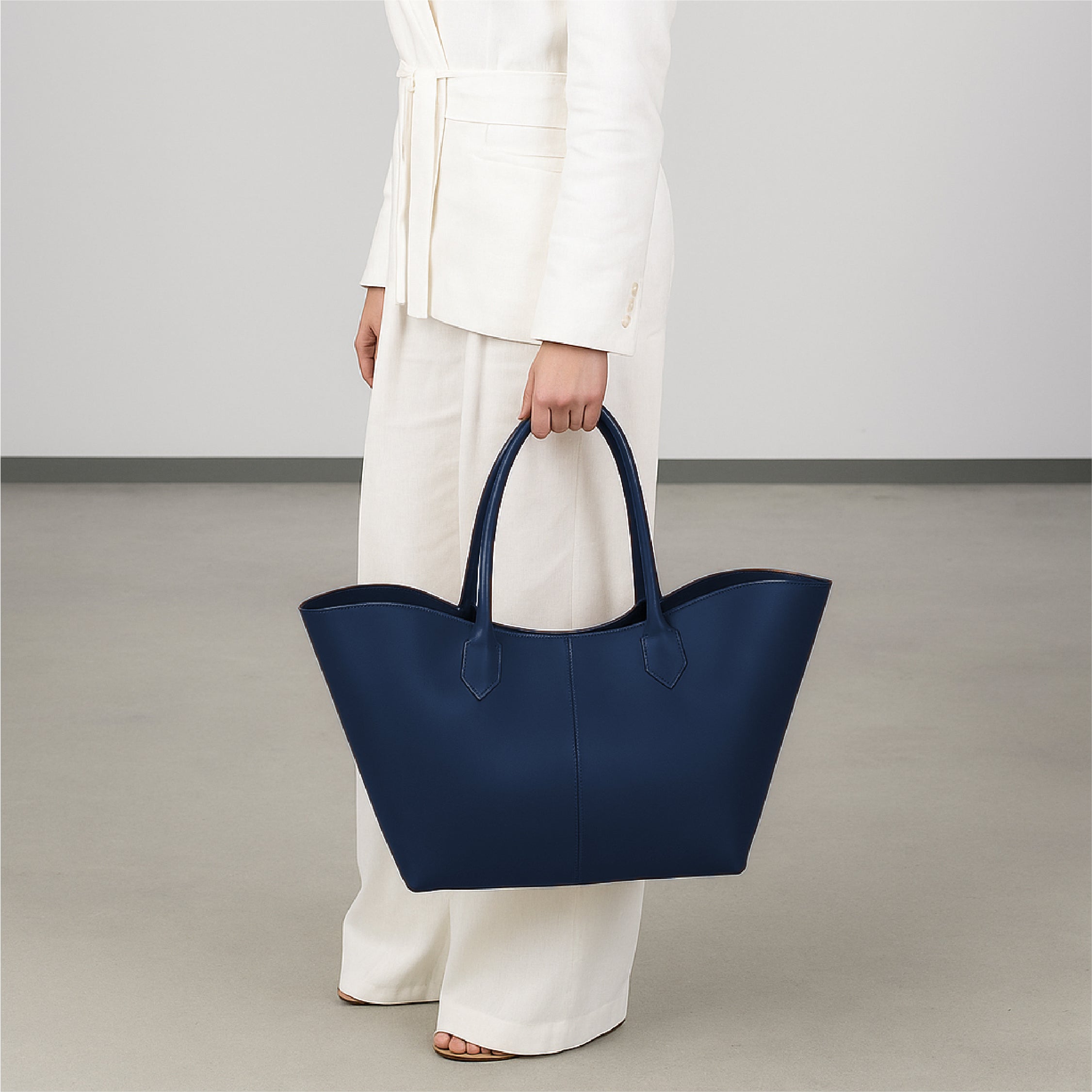Mila - Navy